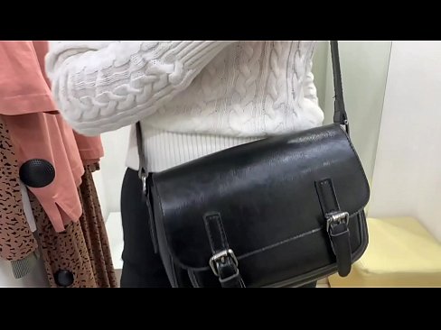 ❤️ Gənc qadın FeralBerry-nin fitinq otağında dildo ilə ictimai masturbasiyası Porn video bizdə ❌